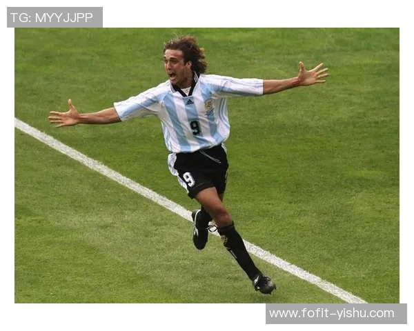 足球巨星的重生之路：从低谷到巅峰的救赎传奇